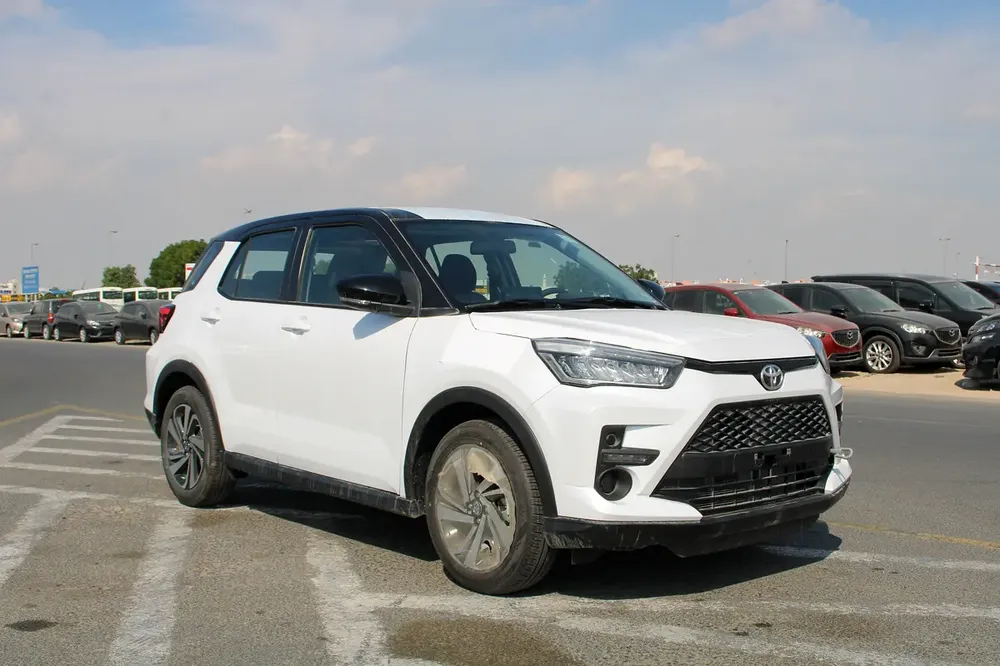 LHD - TOYOTA RAIZE 1.0L PETROL 2WD G - AUTO - Image 8