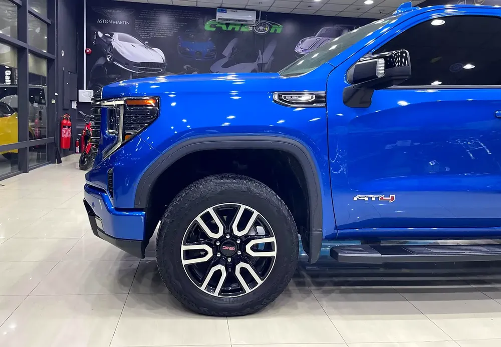 GMC Sierra 1500 AT4 2022 - GCC Specs - UNDER WARRANTY AND SERVICE FROM AGENCY - Image 6
