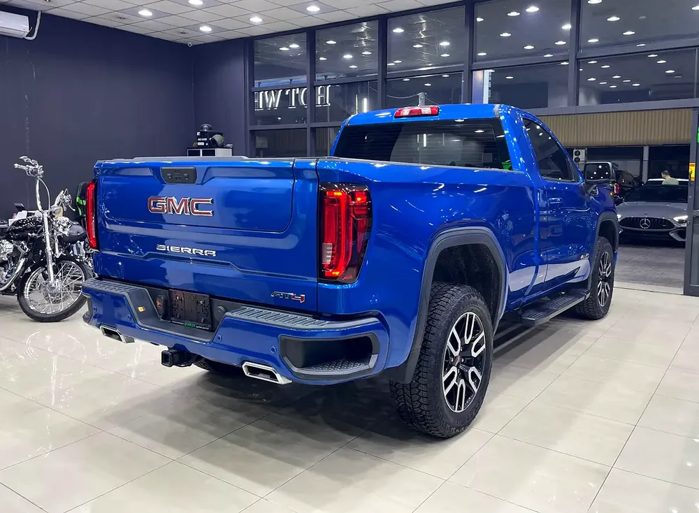 GMC Sierra 1500 AT4 2022 - GCC Specs - UNDER WARRANTY AND SERVICE FROM AGENCY - Image 8