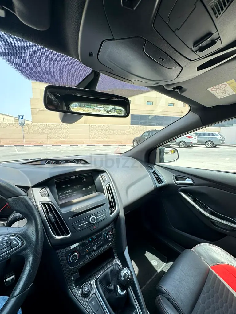 Ford Focus ST 2016 - Image 12