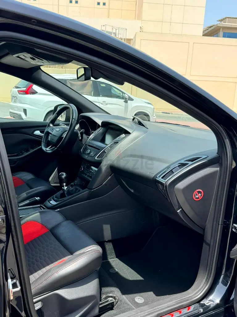 Ford Focus ST 2016 - Image 13