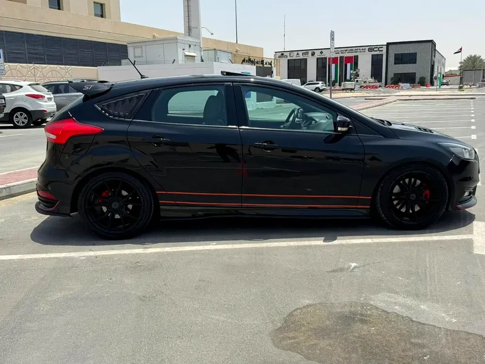 Ford Focus ST 2016 - Image 18