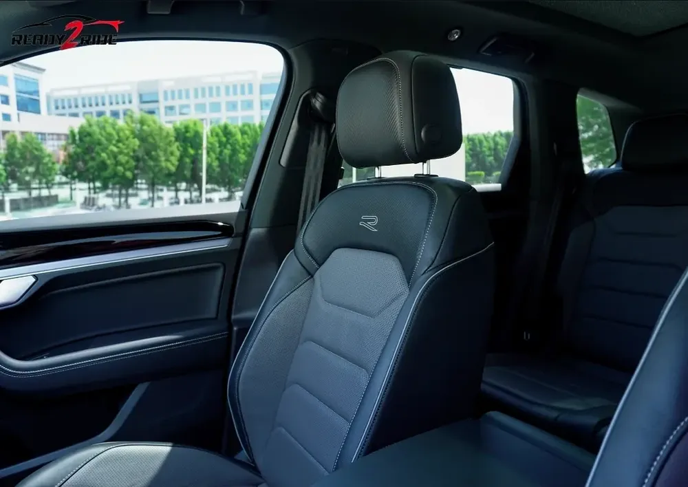 2023 VW Touareg R-Line - Agency Warranty & Service Contract - Image 13