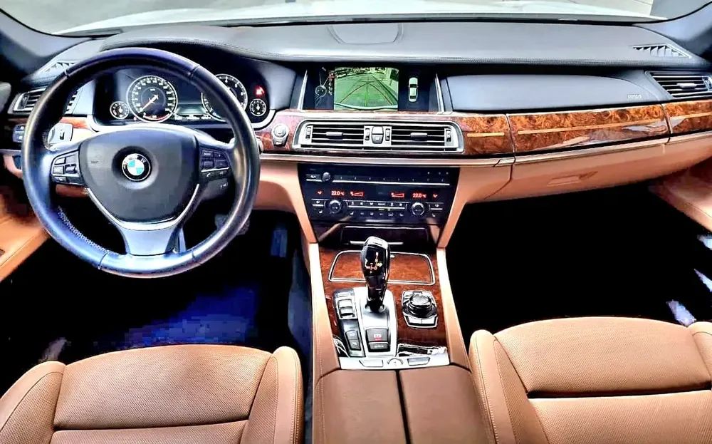BMW 7-Series 750Li Luxury 2013 GCC Specs - Image 19