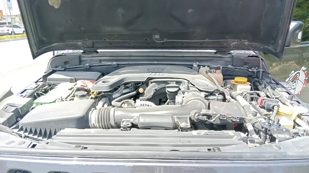 Jeep Wrangler Unlimited Sport 2021 GCC Specs Lady Driven - Image 18
