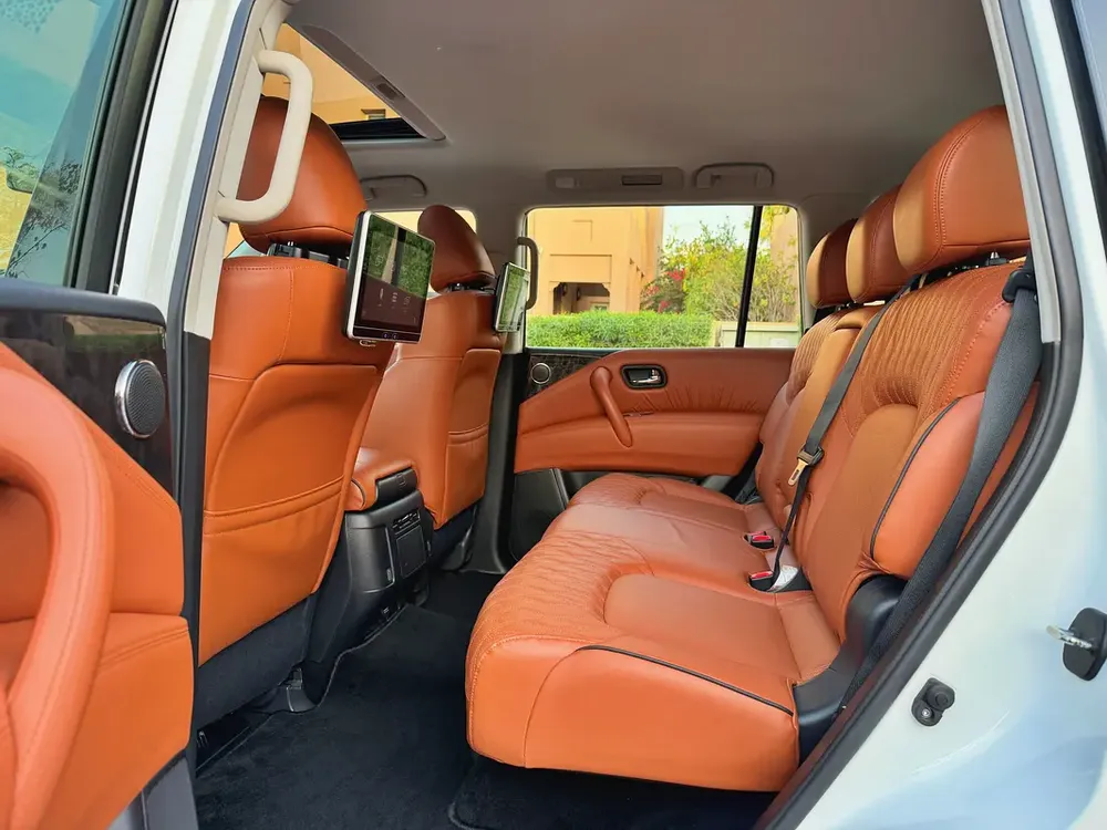 5 PCS NISSAN PATROL SE PLATINUM CITY / ALL GCC WITH SERVICE CONTRACT - Image 13