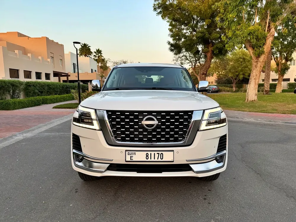 5 PCS NISSAN PATROL SE PLATINUM CITY / ALL GCC WITH SERVICE CONTRACT - Image 7