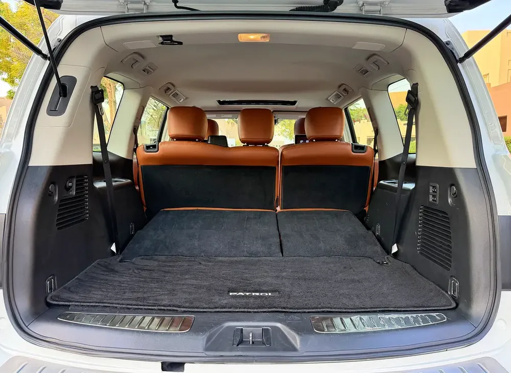 5 PCS NISSAN PATROL SE PLATINUM CITY / ALL GCC WITH SERVICE CONTRACT - Image 9