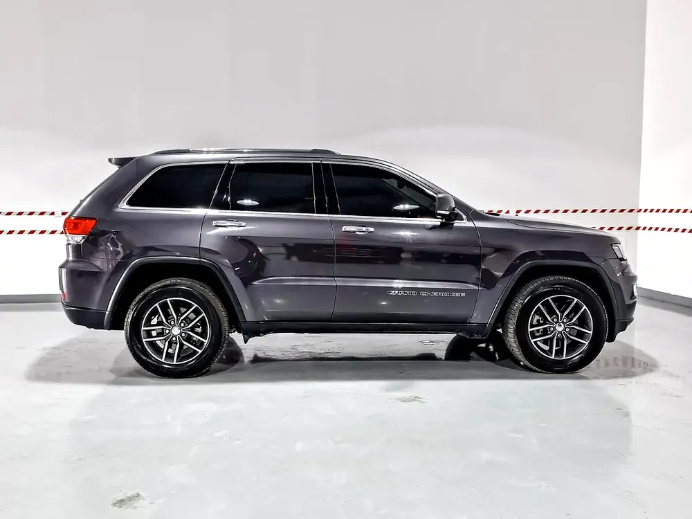 AED 1108/month | 2017 Jeep Grand Cherokee  | GCC Specs | Ref#465018 - Image 4