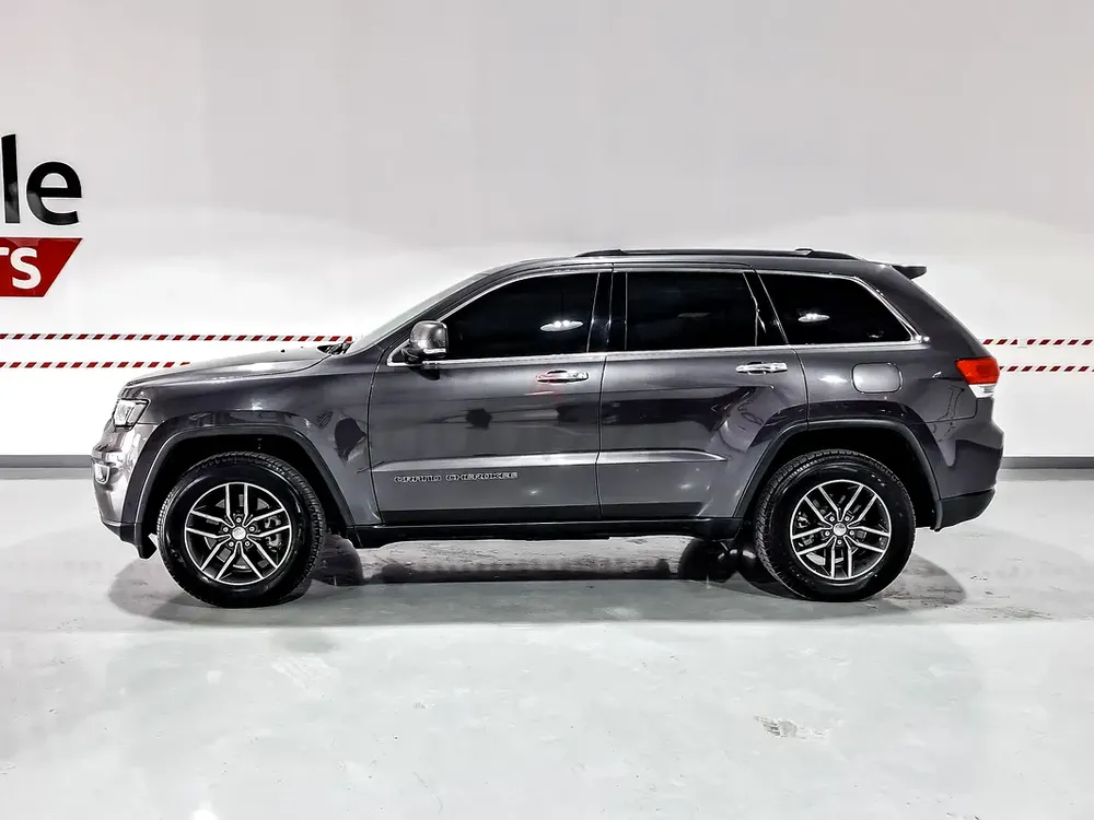 AED 1108/month | 2017 Jeep Grand Cherokee  | GCC Specs | Ref#465018 - Image 5