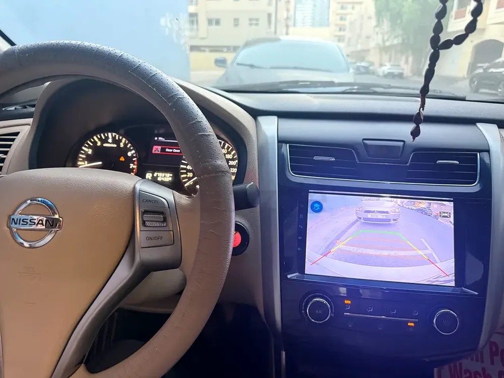 Well Maintained Nissan Altima S 2015 | GCC Specs Family cars - Image 6