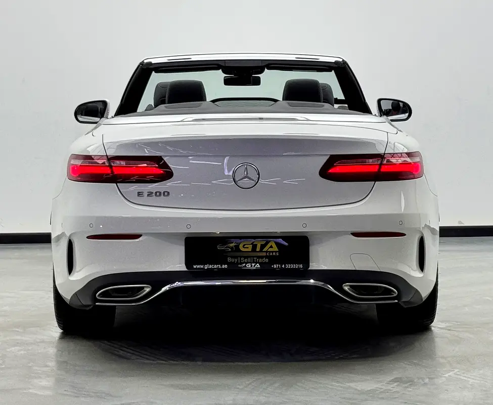 2018 Mercedes Benz E200 Cabriolet, Full Service History, Fully Loaded, Excellent Condition, GCC - Image 5