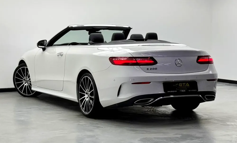 2018 Mercedes Benz E200 Cabriolet, Full Service History, Fully Loaded, Excellent Condition, GCC - Image 6