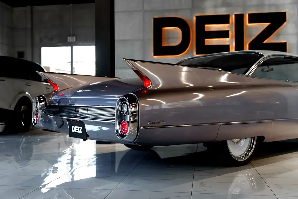1960 Cadillac Coupe DeVille Air Suspension Excellent Condition - Image 11