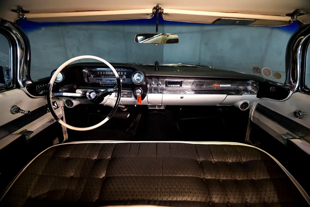 1960 Cadillac Coupe DeVille Air Suspension Excellent Condition - Image 5
