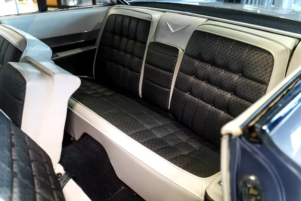 1960 Cadillac Coupe DeVille Air Suspension Excellent Condition - Image 6
