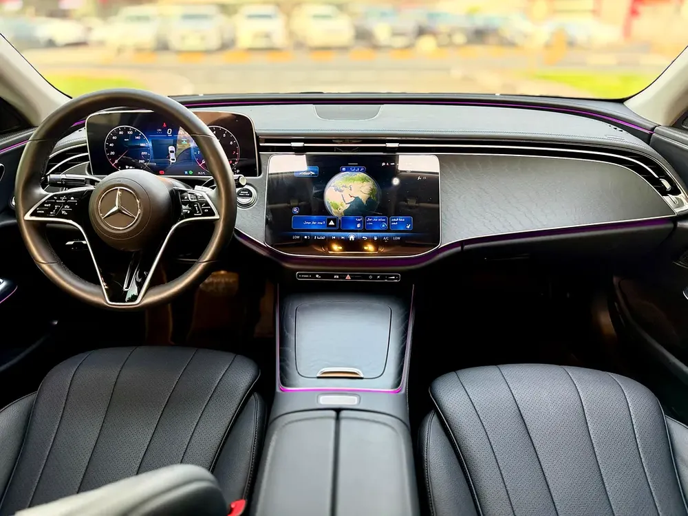 MERCEDES E200 AMG II 2024 II FULL LOADED - Image 9