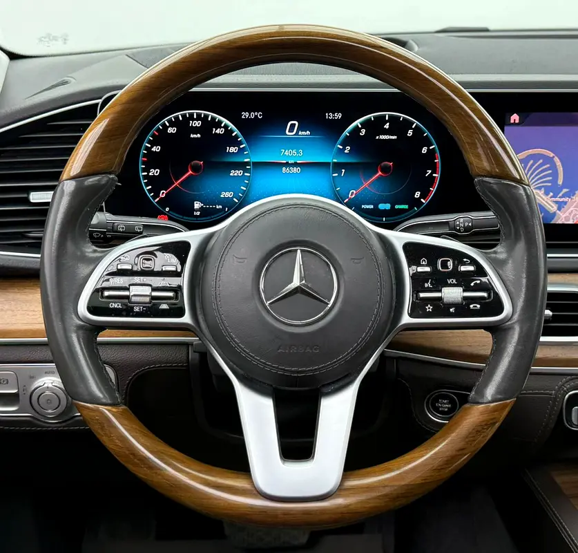 2020 Mercedes Benz GLE450 AMG 4MATIC, 2027 Mercedes Warranty, Full MB Service History, 7 Seater, GCC - Image 15