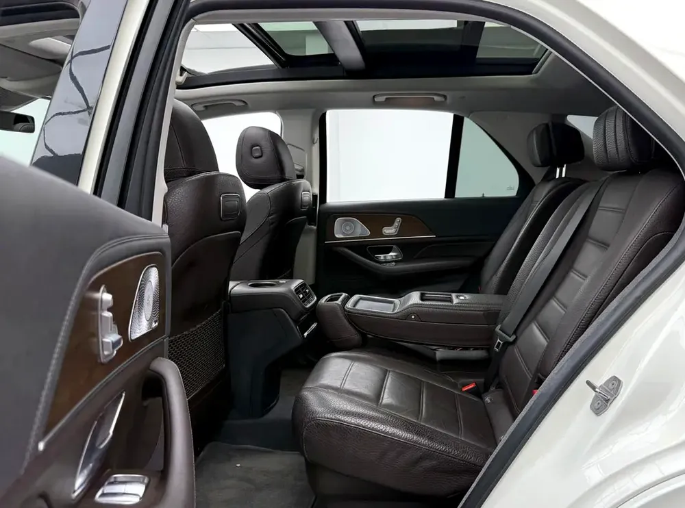 2020 Mercedes Benz GLE450 AMG 4MATIC, 2027 Mercedes Warranty, Full MB Service History, 7 Seater, GCC - Image 17