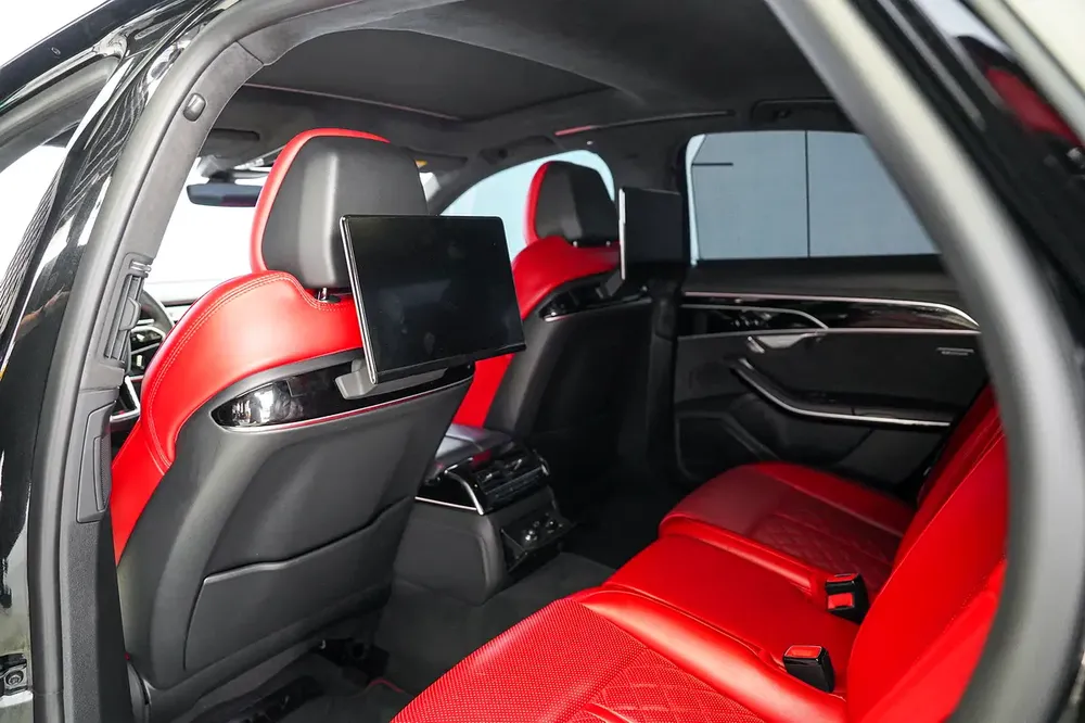 WARRANTY MAR 2026 | REAR ENTERTAINMENT | SUNROOF - Image 10