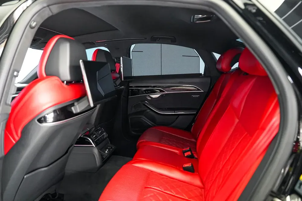 WARRANTY MAR 2026 | REAR ENTERTAINMENT | SUNROOF - Image 9