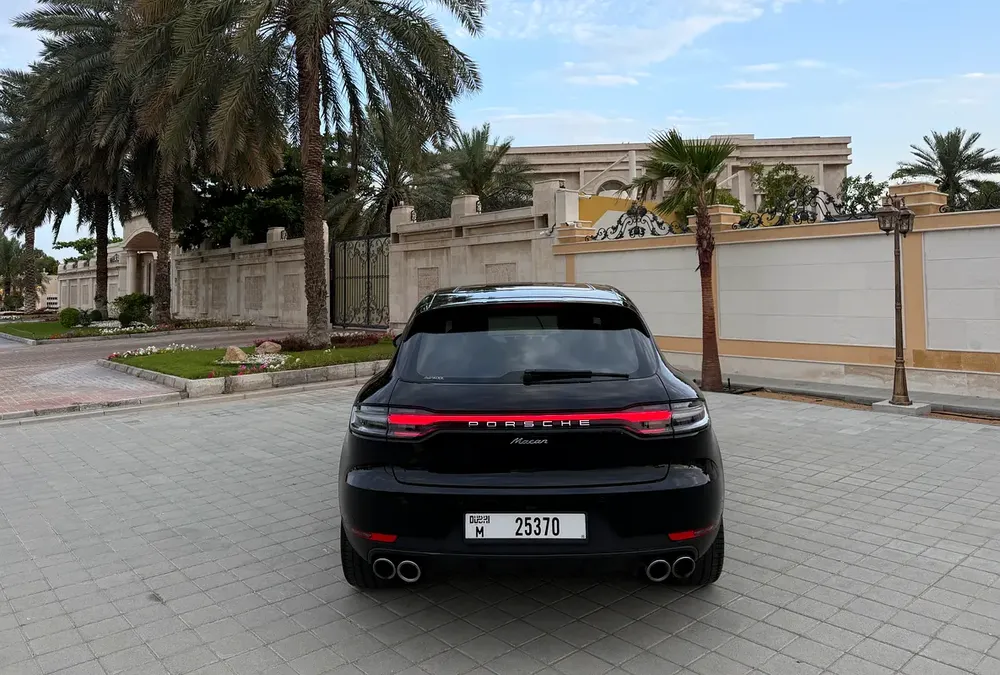GCC SPECS PORSCHE MACAN UNDER WARRANTY LIKW NEW - Image 6