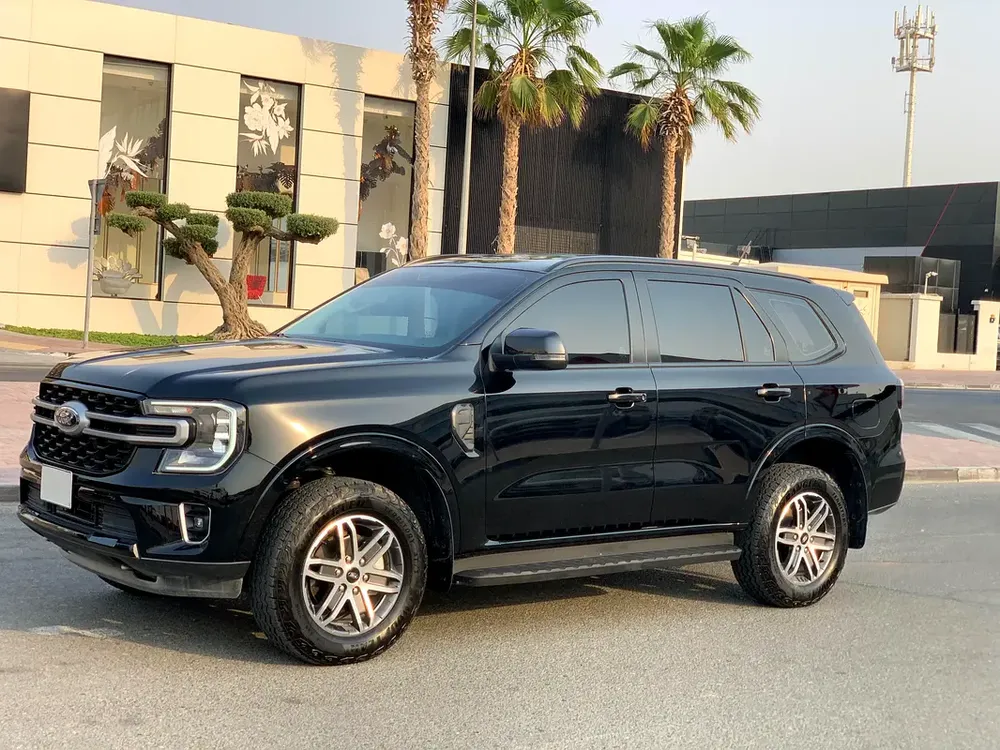 2024 Ford Everest XLS - GCC Specs Lease-to-own & In-house Finance Available - Image 5