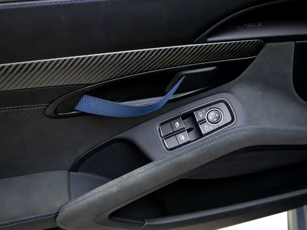 2025 | Porsche | 718 Cayman | GT4 RS Weissach | GCC Spec | With Warranty - Image 16