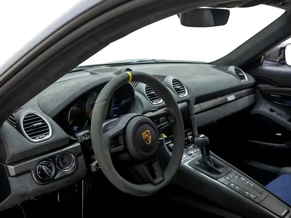 2025 | Porsche | 718 Cayman | GT4 RS Weissach | GCC Spec | With Warranty - Image 8
