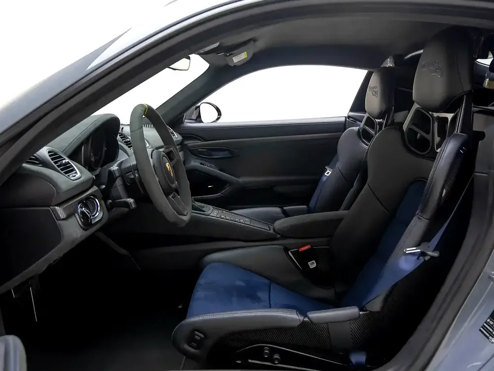 2025 | Porsche | 718 Cayman | GT4 RS Weissach | GCC Spec | With Warranty - Image 9