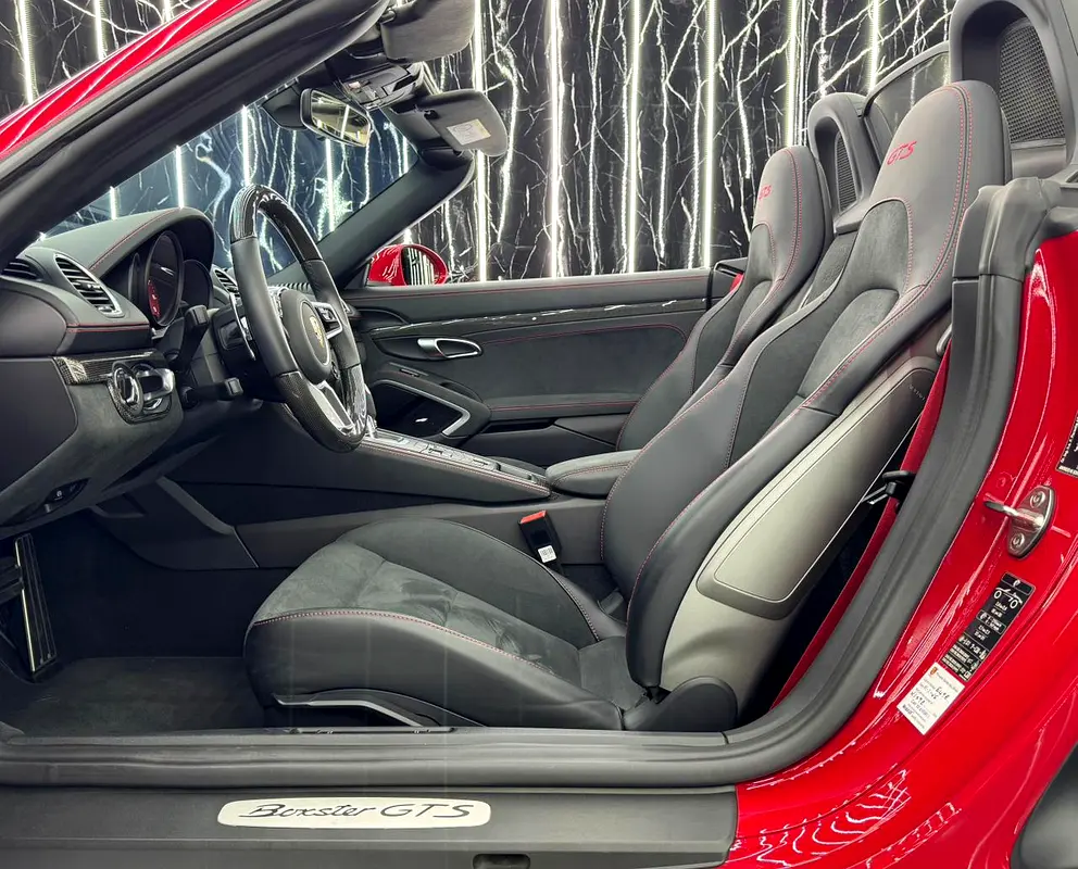 2025 Porsche 718 Boxster GTS  4.0 - GCC Specs,Low Kms,Warranty Till January 2030 - Image 12