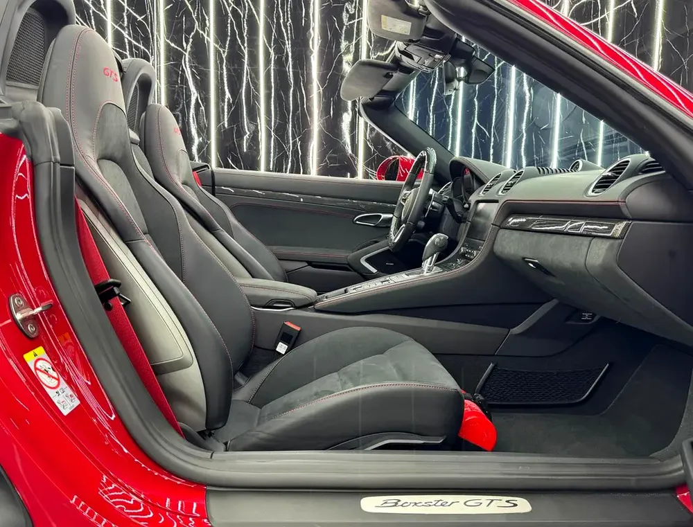 2025 Porsche 718 Boxster GTS  4.0 - GCC Specs,Low Kms,Warranty Till January 2030 - Image 15