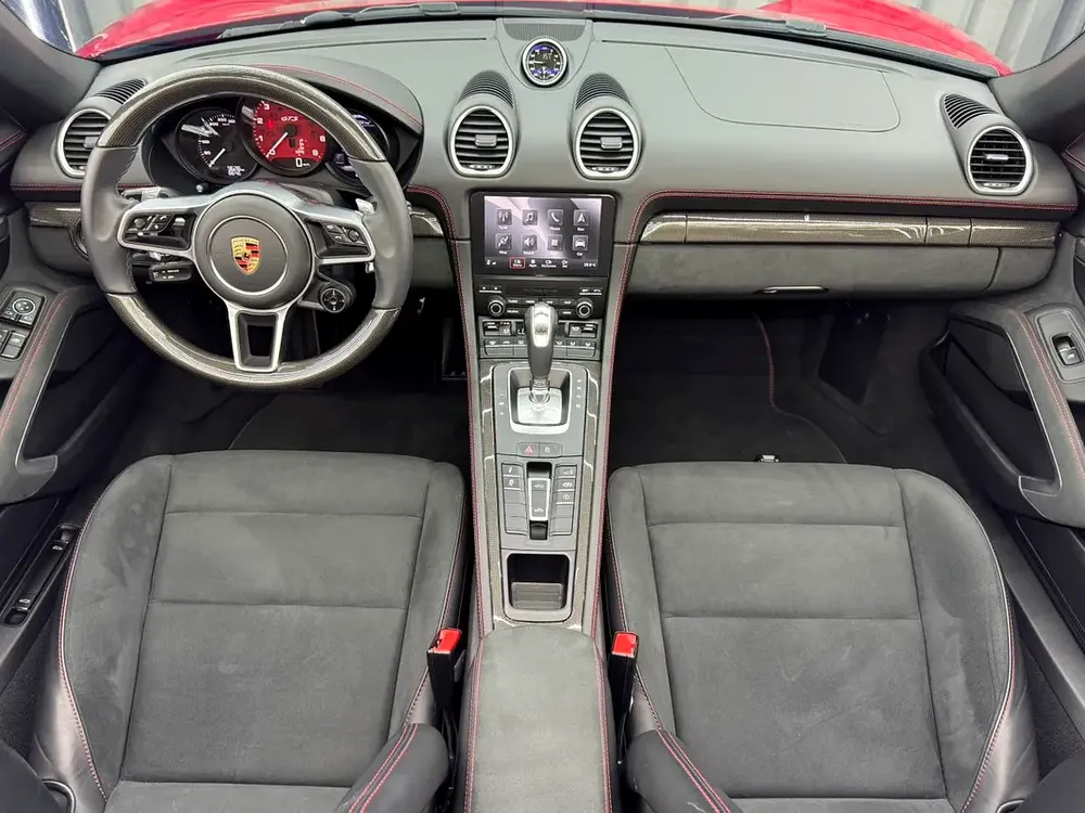 2025 Porsche 718 Boxster GTS  4.0 - GCC Specs,Low Kms,Warranty Till January 2030 - Image 18