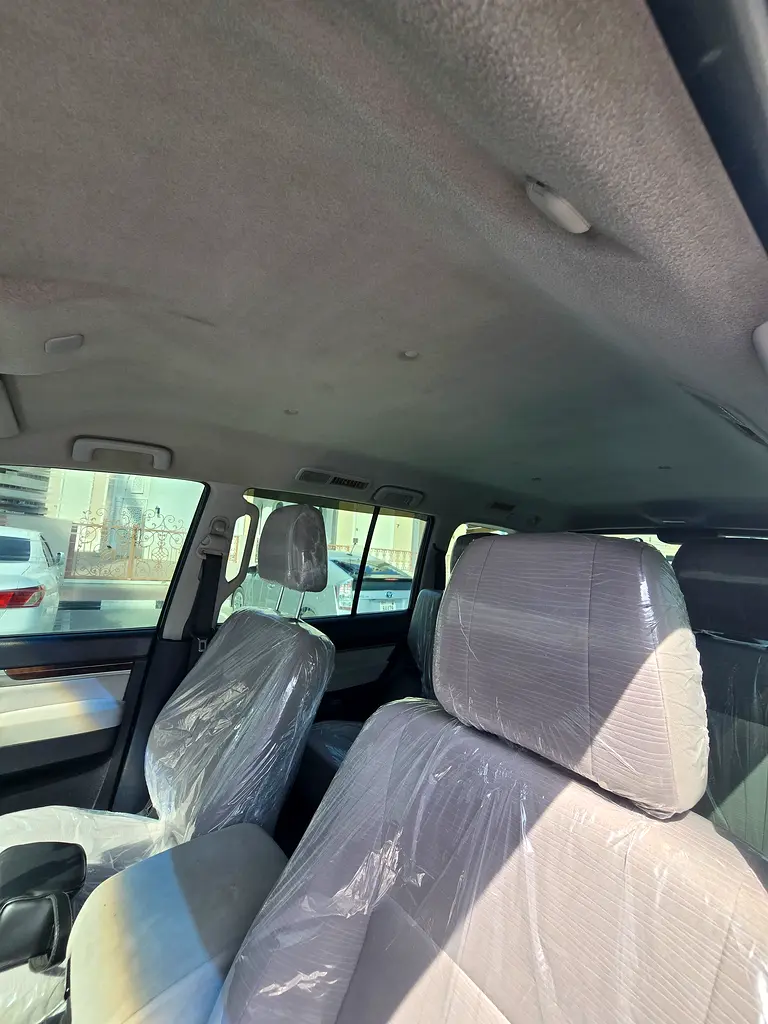 Mitsubishi Pajero GLS 2010, GCC Specs - Image 7