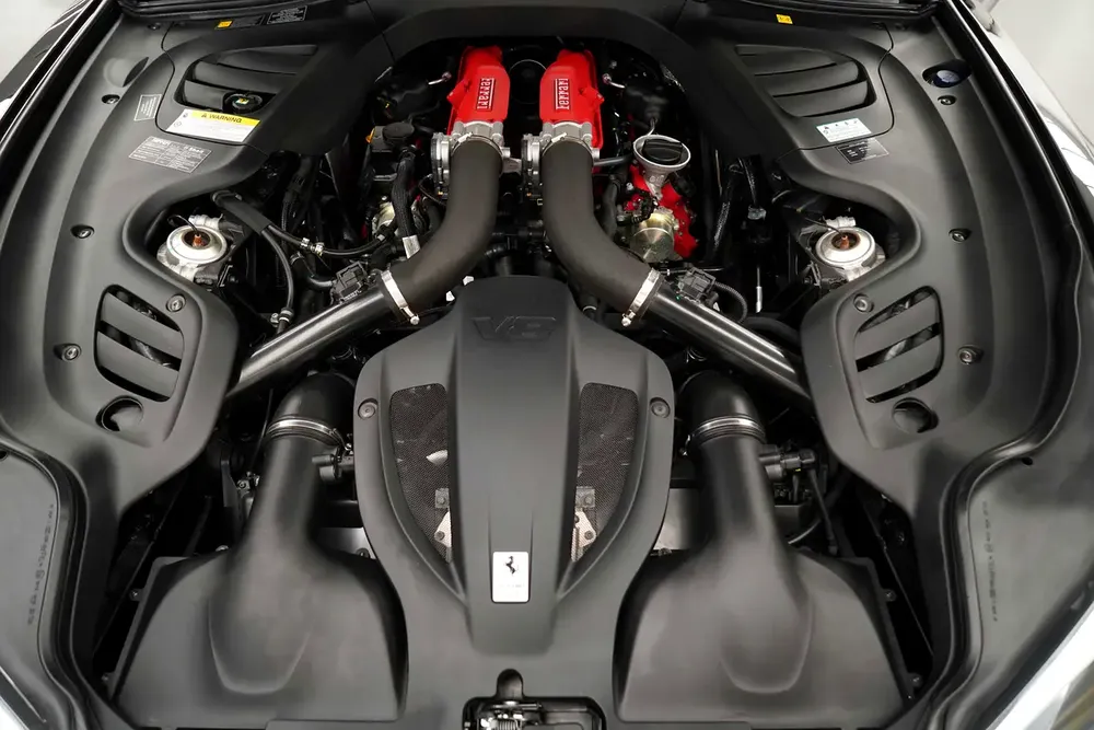 2020 FERRARI GTC4 LUSSO T / V8 - Image 17