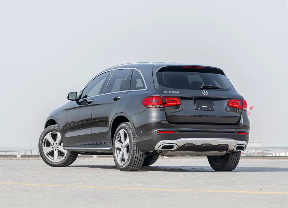 MERCEDES-GLC300 2021 - Image 4