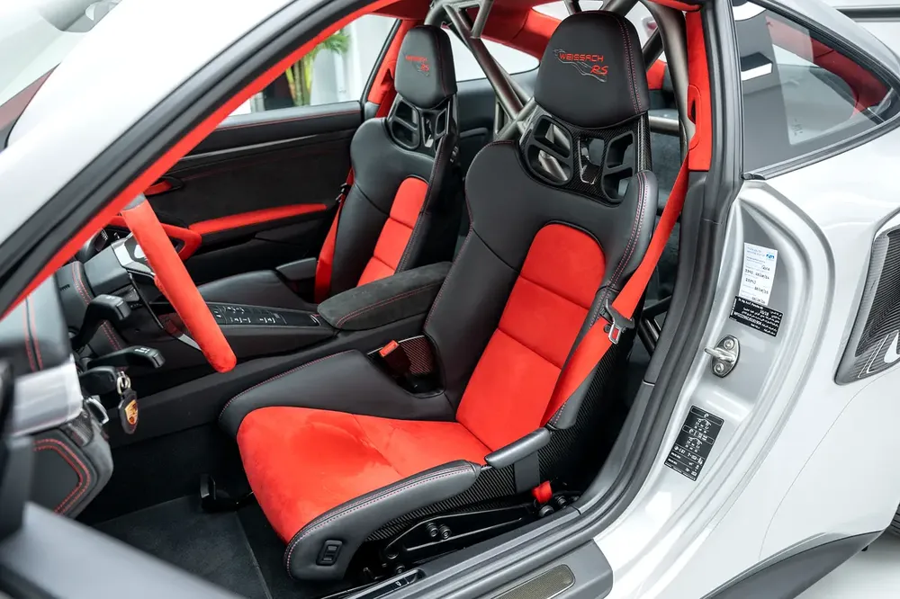 2018 PORSCHE 911 GT2 RS WEISSACH I GCC WITH DEALER WARRANTY - Image 13