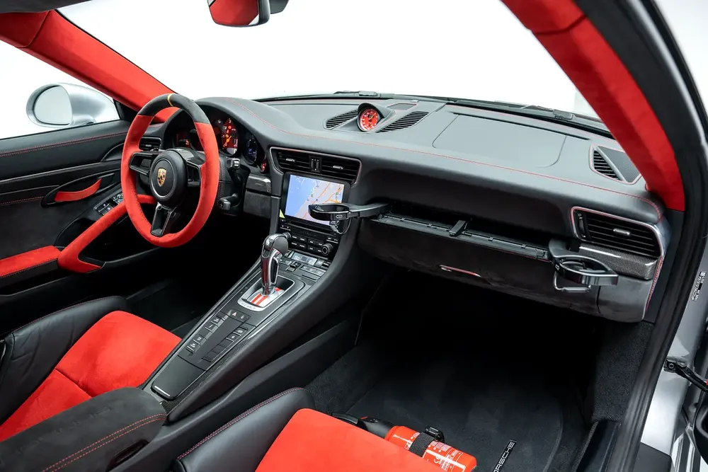 2018 PORSCHE 911 GT2 RS WEISSACH I GCC WITH DEALER WARRANTY - Image 14