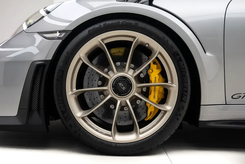 2018 PORSCHE 911 GT2 RS WEISSACH I GCC WITH DEALER WARRANTY - Image 6