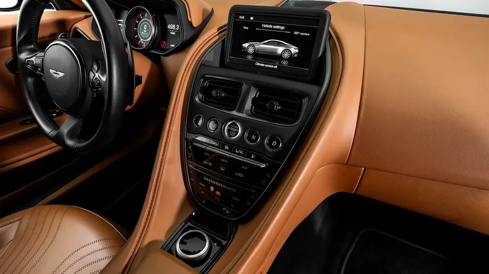 Aston Martin DB11 V8 - 2020 - GCC Specs - Image 10