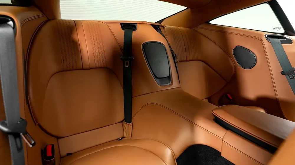 Aston Martin DB11 V8 - 2020 - GCC Specs - Image 15