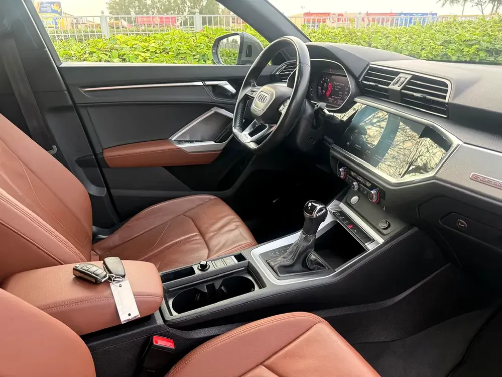 GCC Specs Audi Q3 40 TFSI S-Line 2020 - Full Service History Original Paint Excellent Condition - Image 14