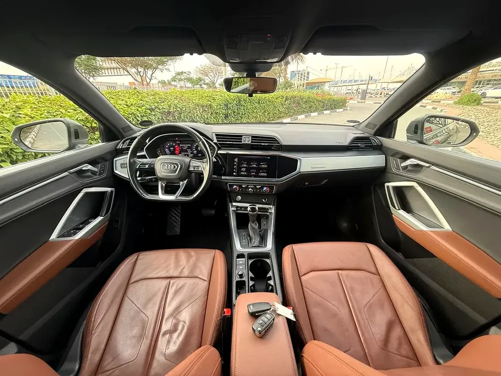 GCC Specs Audi Q3 40 TFSI S-Line 2020 - Full Service History Original Paint Excellent Condition - Image 7