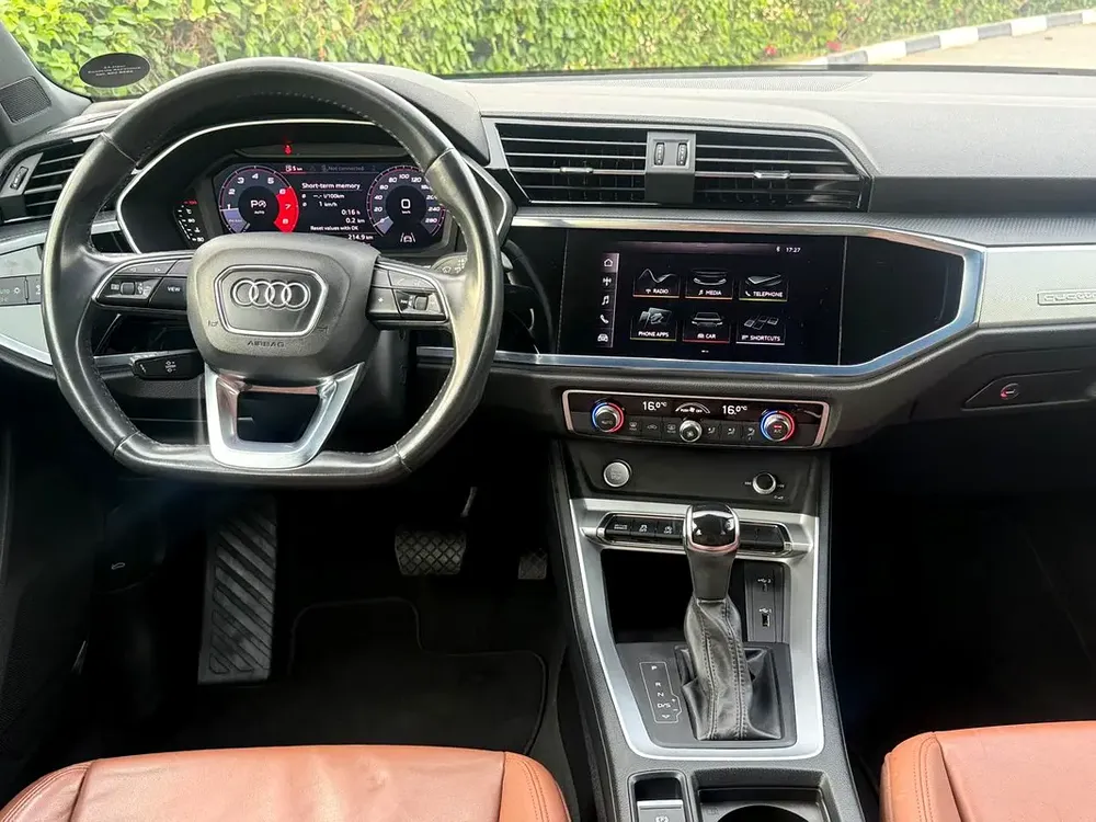 GCC Specs Audi Q3 40 TFSI S-Line 2020 - Full Service History Original Paint Excellent Condition - Image 8
