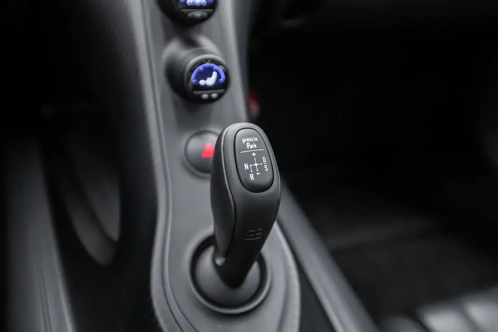 2020 BUGATTI CHIRON SPORTS GCC WITH WARRANTY AND SERVICE HISTORY - Image 13