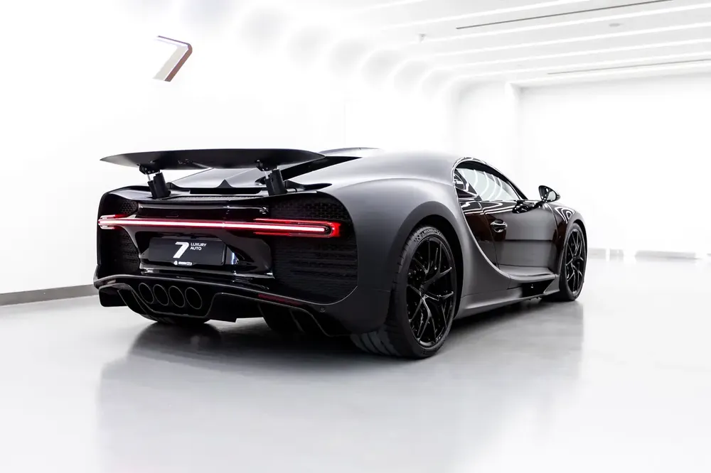 2020 BUGATTI CHIRON SPORTS GCC WITH WARRANTY AND SERVICE HISTORY - Image 4