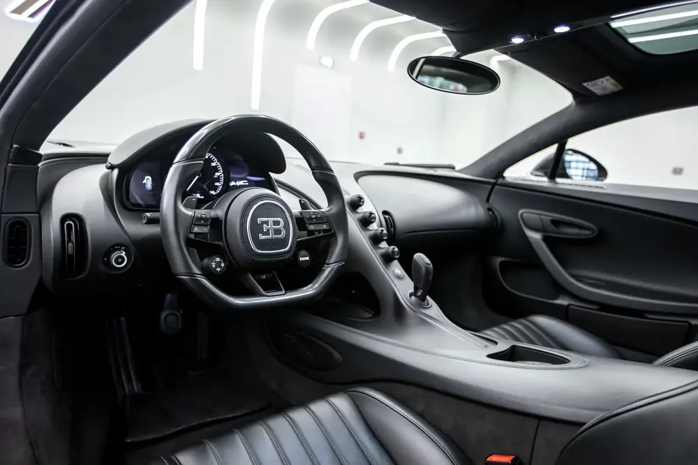 2020 BUGATTI CHIRON SPORTS GCC WITH WARRANTY AND SERVICE HISTORY - Image 7