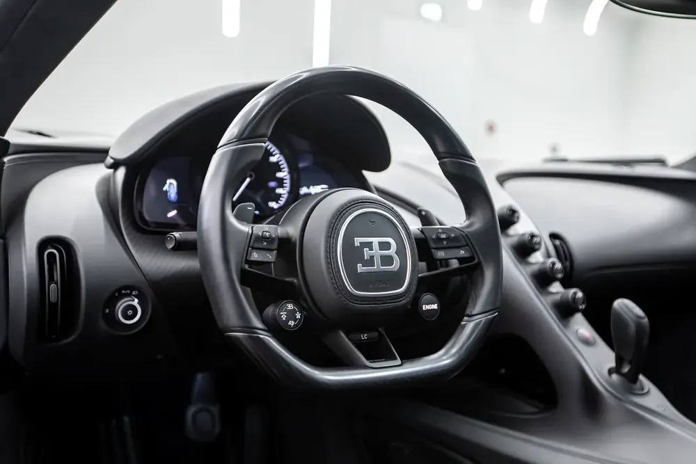 2020 BUGATTI CHIRON SPORTS GCC WITH WARRANTY AND SERVICE HISTORY - Image 9