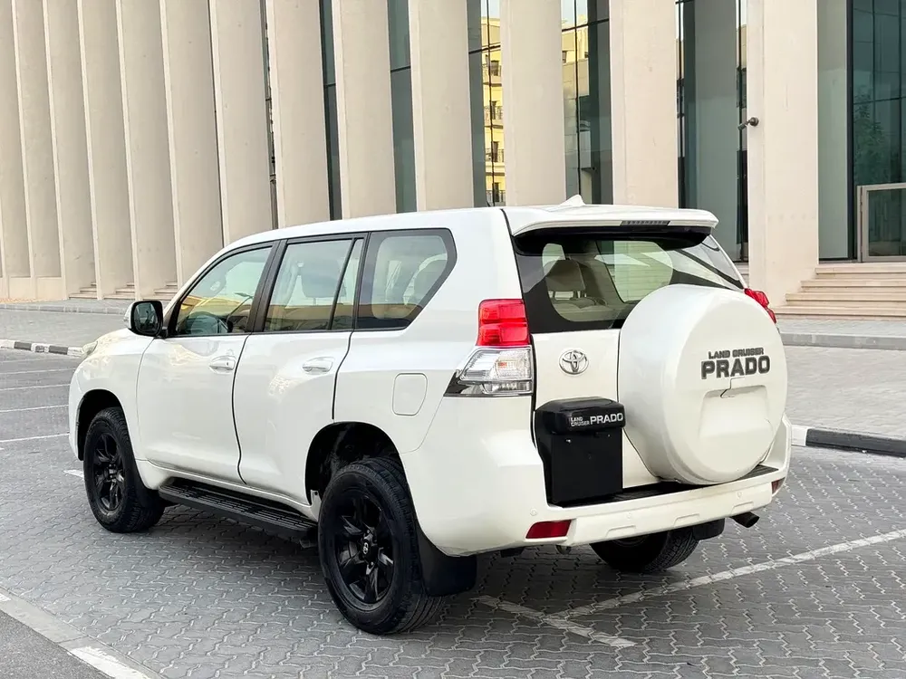 TOYOTA PRADO 2012 GCC V4 MID 2.7 GOOD CONDITION CAR - Image 11