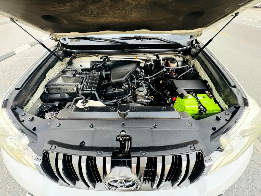 TOYOTA PRADO 2012 GCC V4 MID 2.7 GOOD CONDITION CAR - Image 14